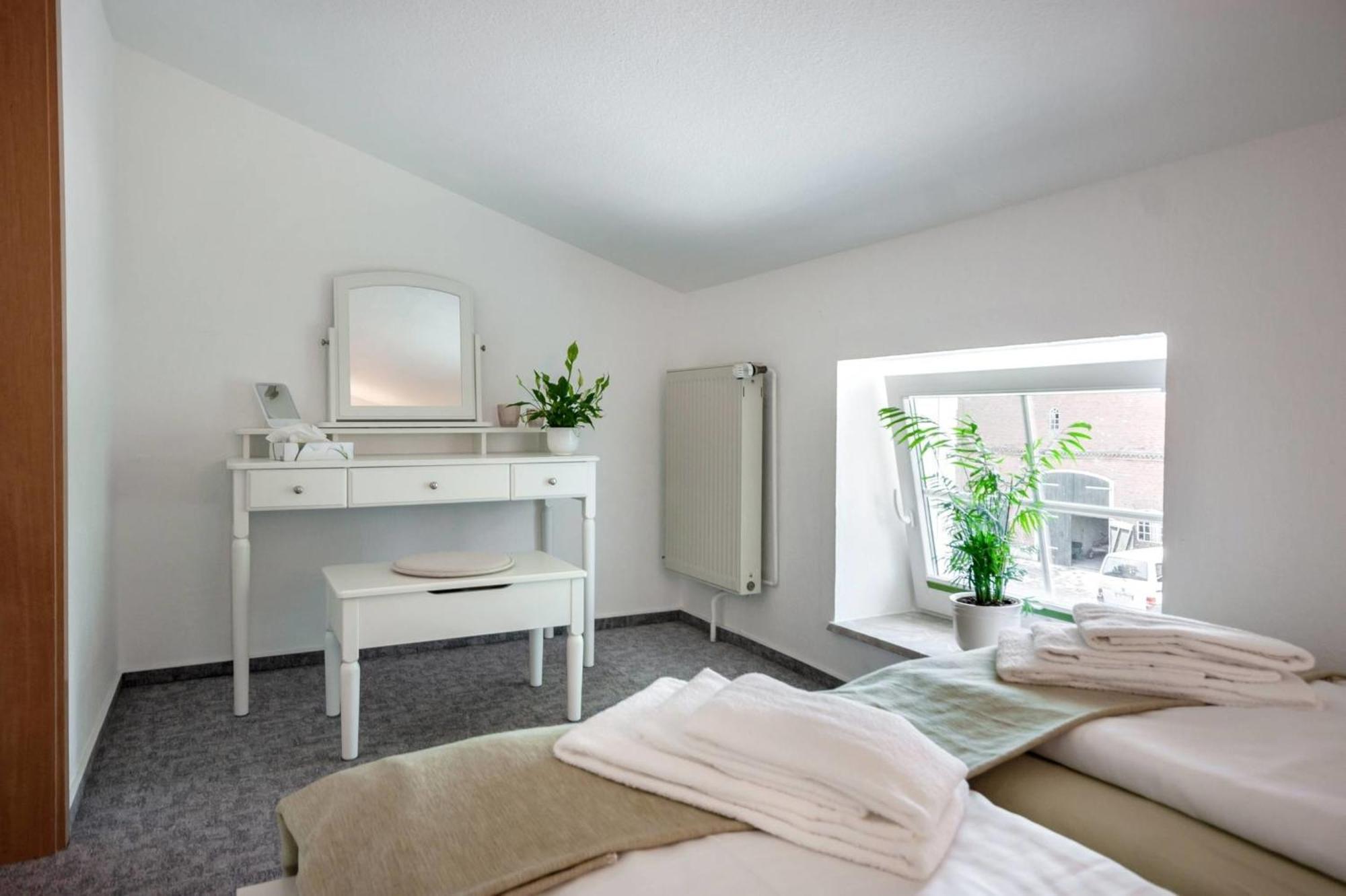 Knusthof - Wohnung 2 Albertsdorf Extérieur photo